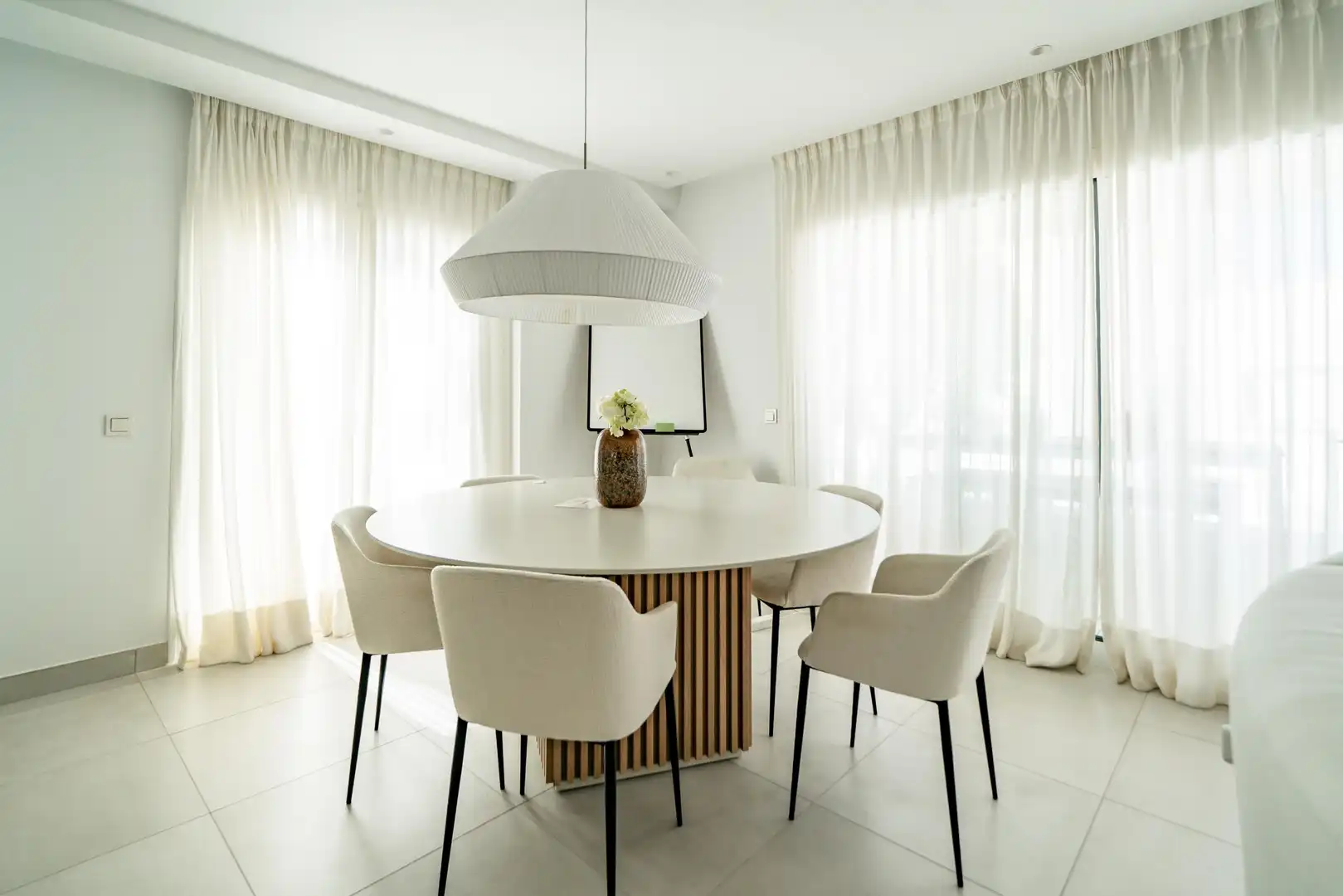 Esszimmer von Maisonette zur Miete in Marbella mit Klimaanlage, Heizung und Privatgarten