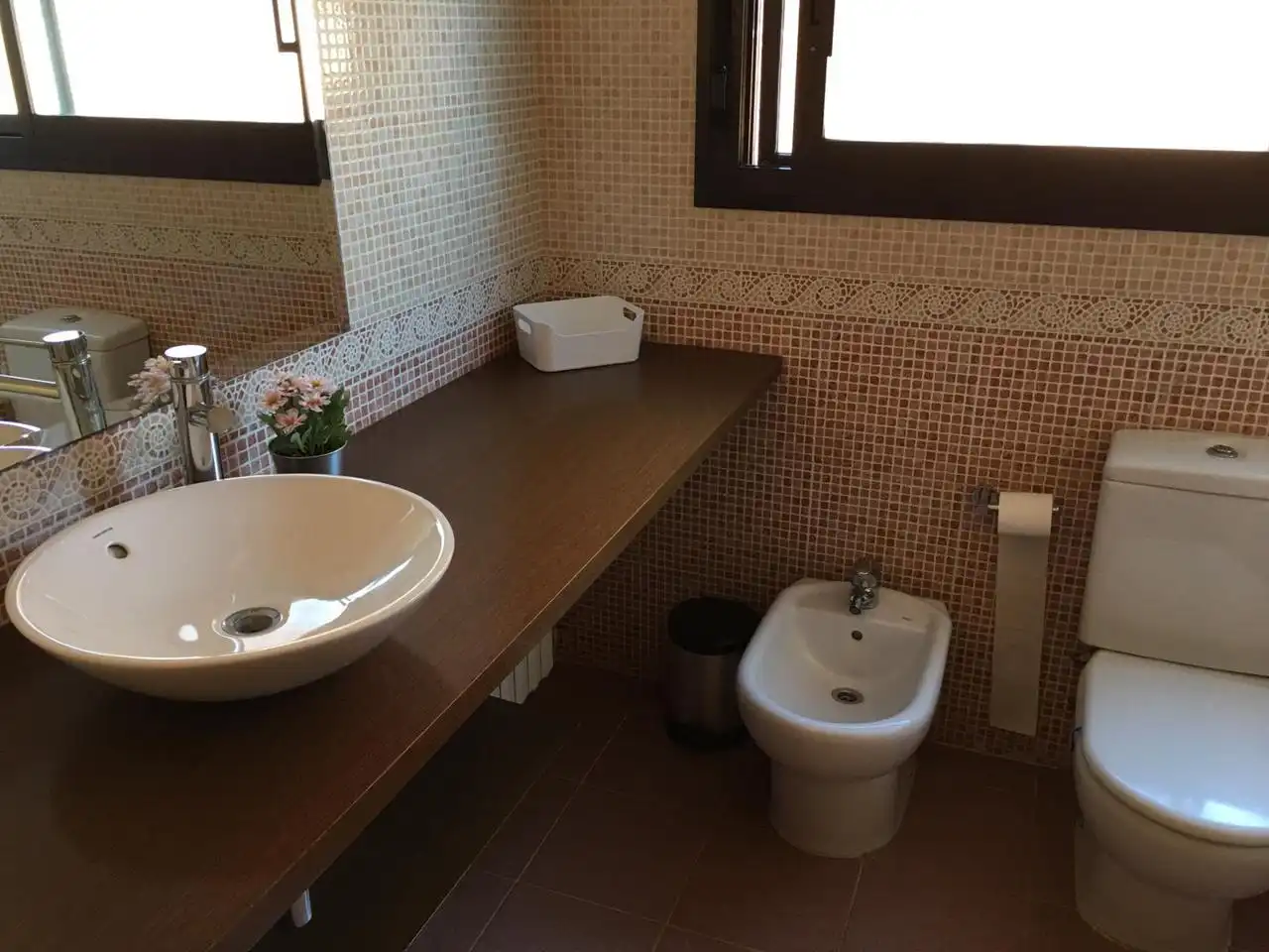Baño de Casa o chalet de alquiler en Villanueva de Gállego con Aire acondicionado, Calefacción y Jardín privado