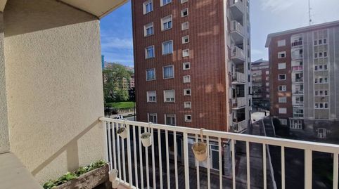 Foto 3 de Piso en venta en Plaza Julio Lazurtegui, San Pedro de Deusto - La Ribera, Bilbao