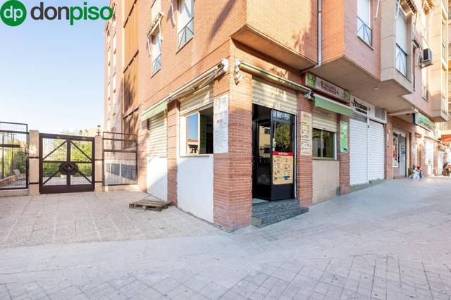 Local comercial en Venta en Camino DE ALFACAR en Parque Nueva Granada