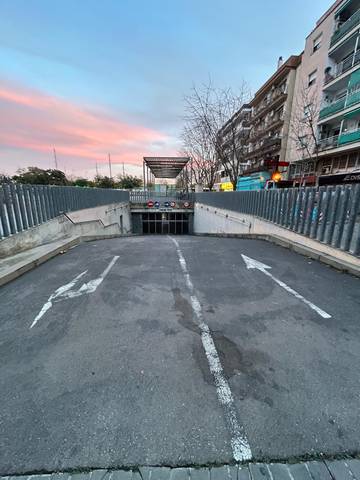 Garaje en Venta en Castell - Poble Vell