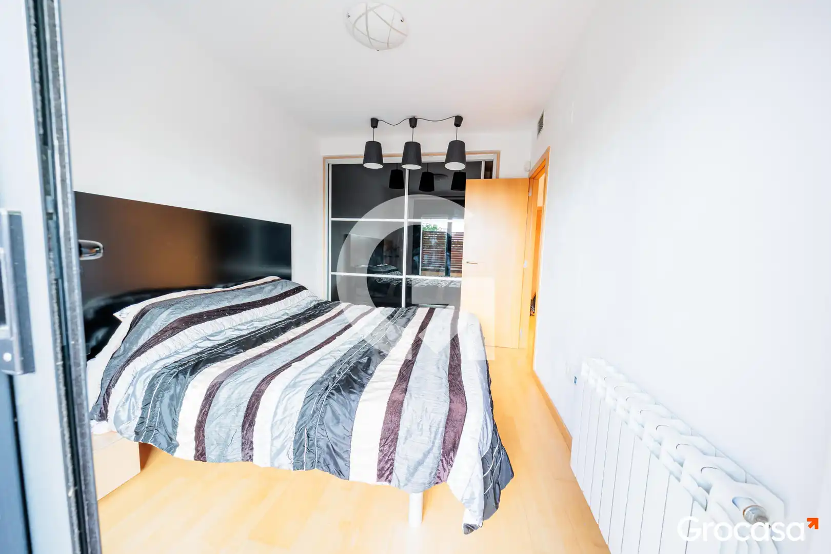 Bedroom of Ground floor for sale in Terrassa  with Air Conditioner, Heating and Private garden