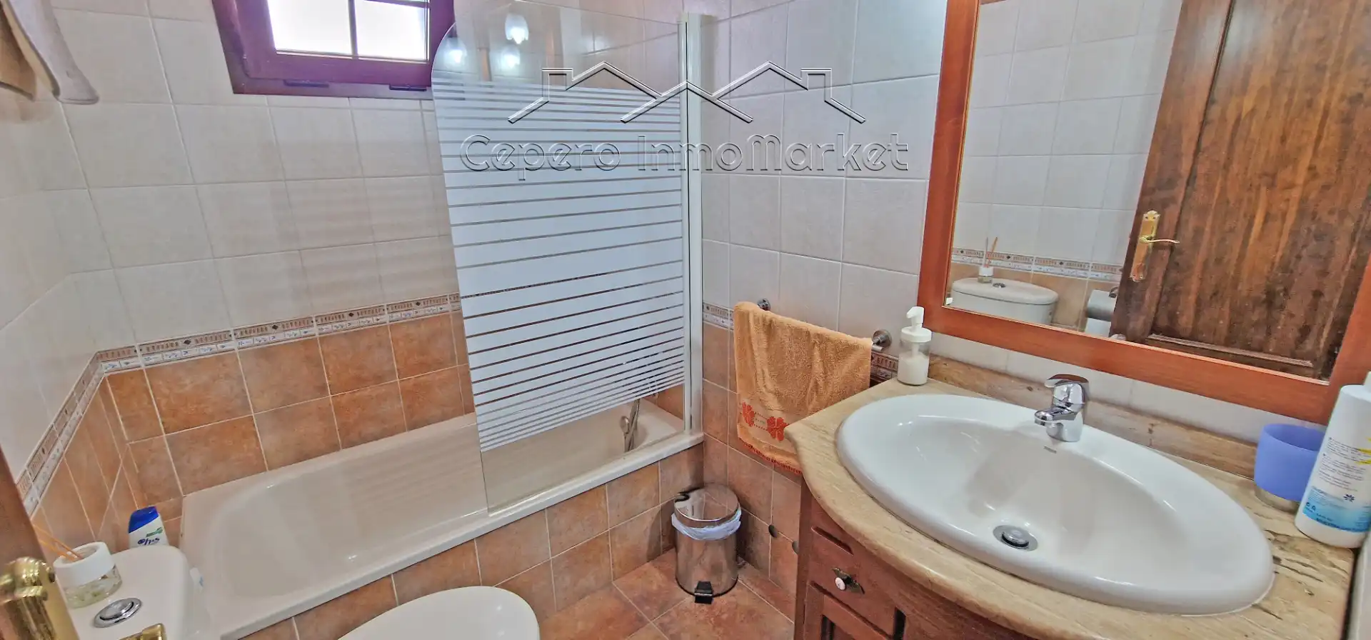 Bany de Casa o xalet en venda en El Puerto de Santa María amb Aire condicionat, Jardí privat i Piscina
