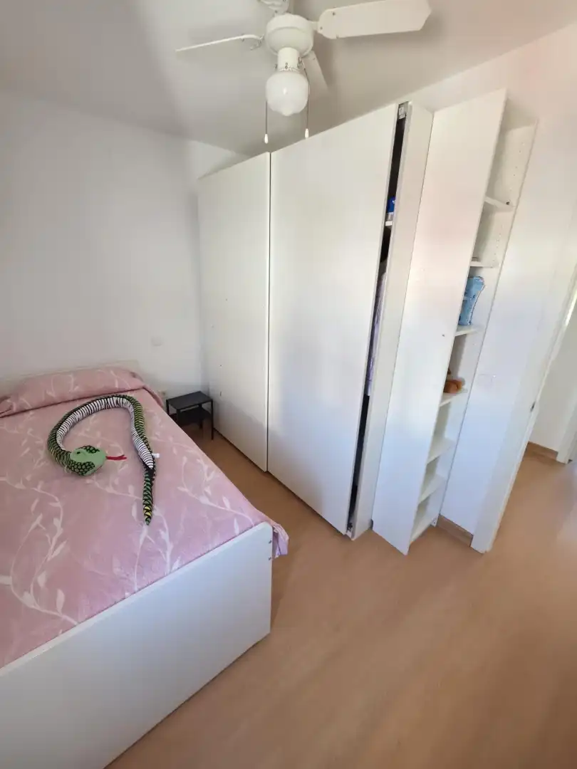 Habitación de Piso en venta en Carmona con Aire acondicionado, Amueblado y Balcón