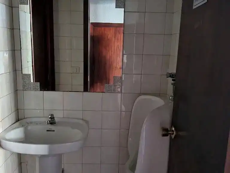 Badezimmer von Wohnung zum Verkauf in Vigo 