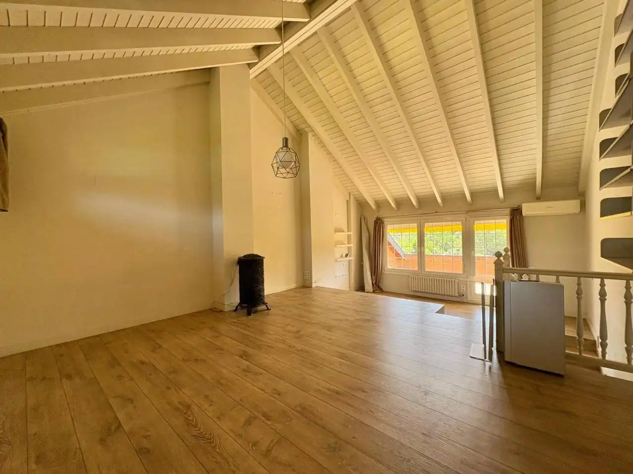 Living room of Detached homes for rent in Sant Cugat del Vallès  with Air Conditioner, Heating and Private garden