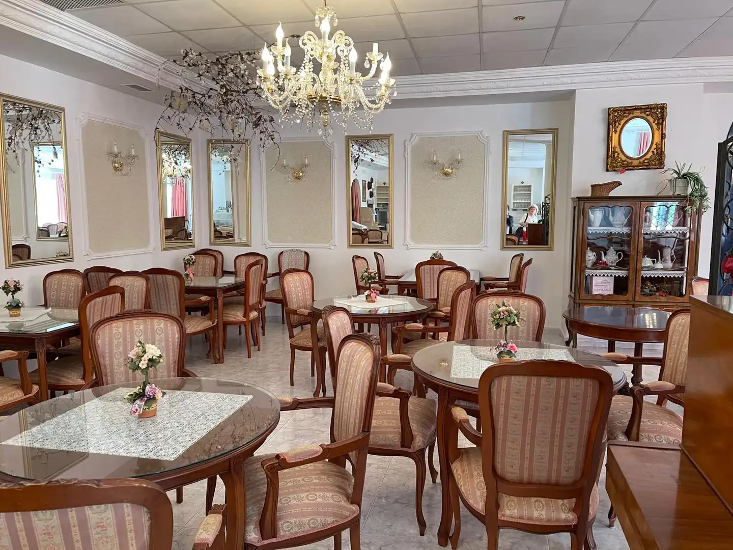 Commercial properties for sale in El Moncayo - El Pòrtic