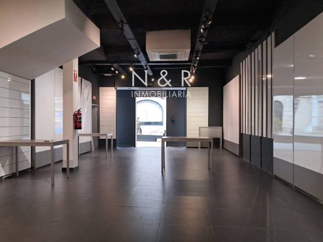 Local comercial en Alquiler en Calvo Sotelo en A Estrada