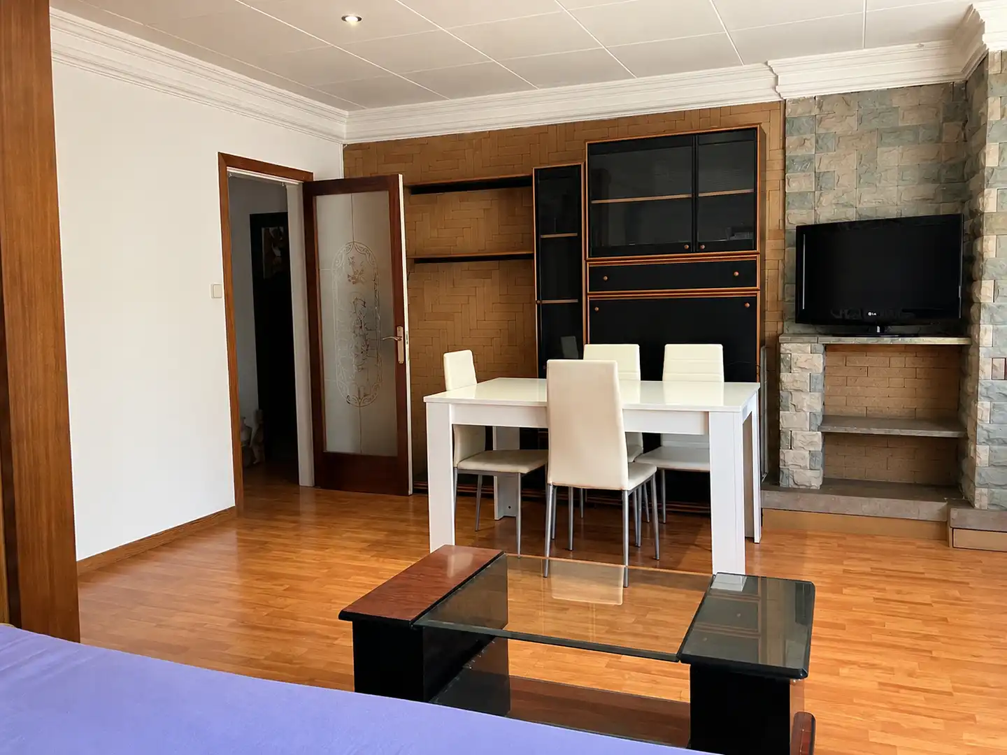 Piso con terraza en venta en Carretera d'Olot, imagen 4