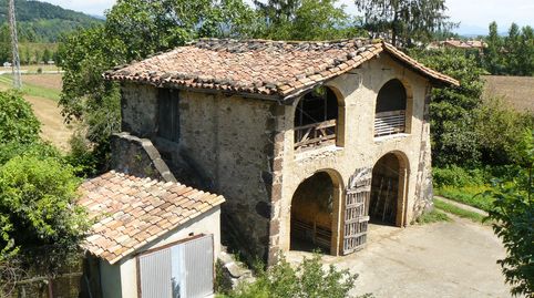 Masia a la Vall d'en Bas