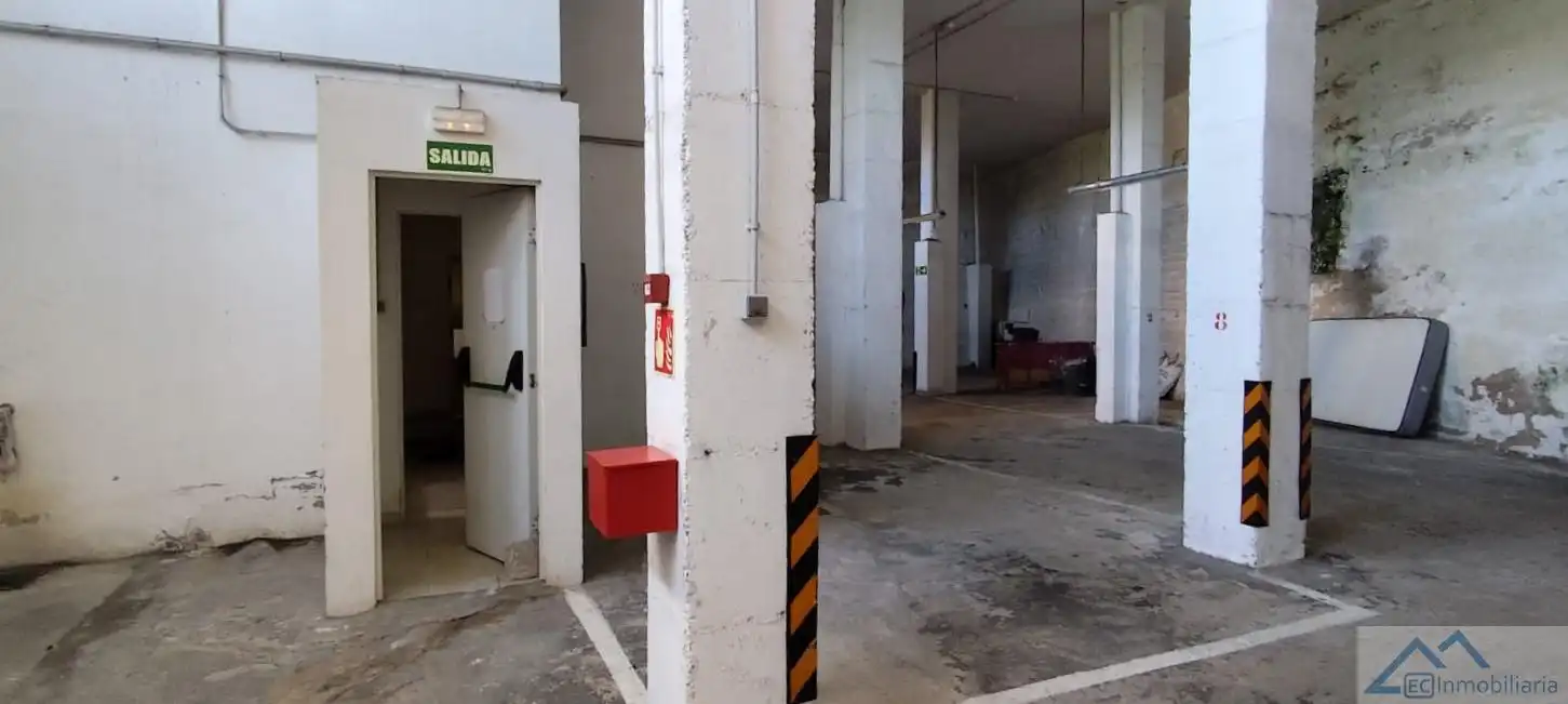 Parking de Piso en venta en Santander con Calefacción, Parquet y Trastero