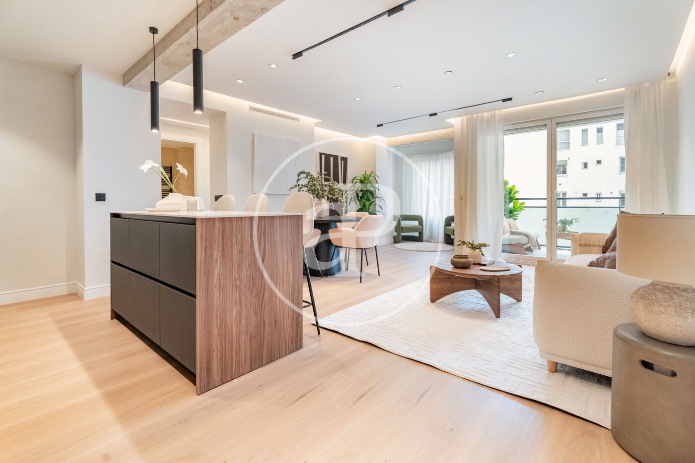 Living room of Flat for sale in  Madrid Capital  with Air Conditioner, Heating and Terrace