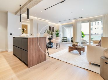 Wohnung mit Balkon zum Verkauf in Calle de Alcántara