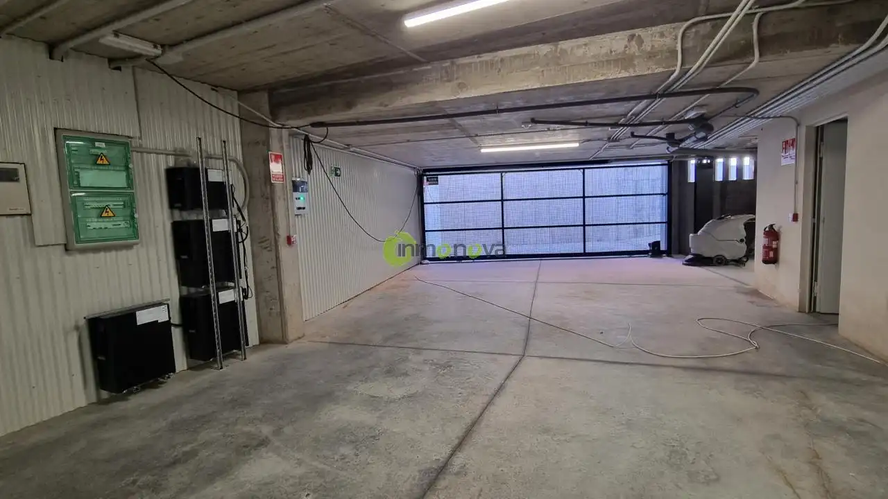 Casa adosada en venta en Nigrán con Calefacción, Jardín privado y Terraza