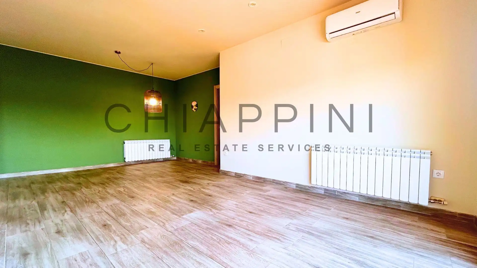 Sala d'estar de Apartament en venda en Manlleu amb Aire condicionat i Calefacció
