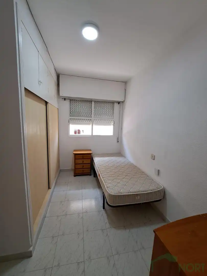 Habitación de Piso en venta en Los Alcázares con Aire acondicionado y Amueblado