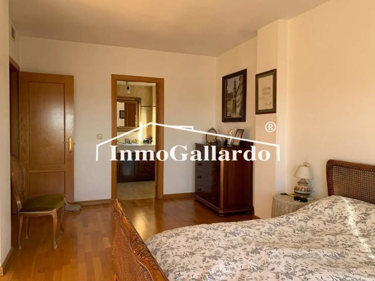 Casa aparellada amb jardí en venda a Este, imagen 35