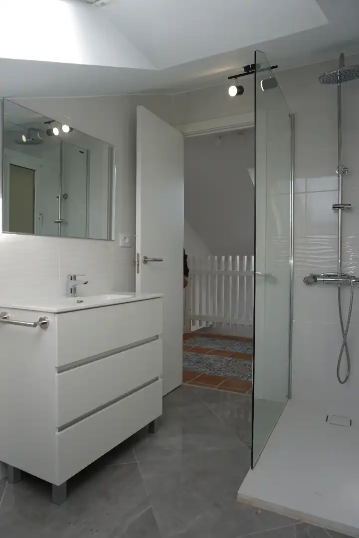 Bathroom of Flat for sale in Melide  with Heating, Terrace and Balcony