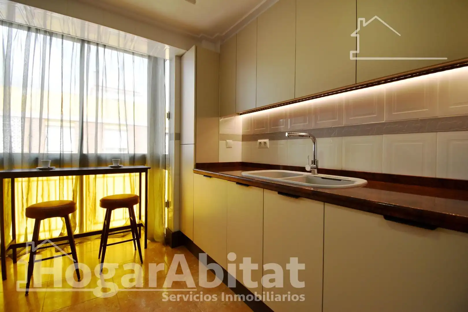 Kitchen of Flat for sale in Cullera  with Air Conditioner, Terrace and Furnished