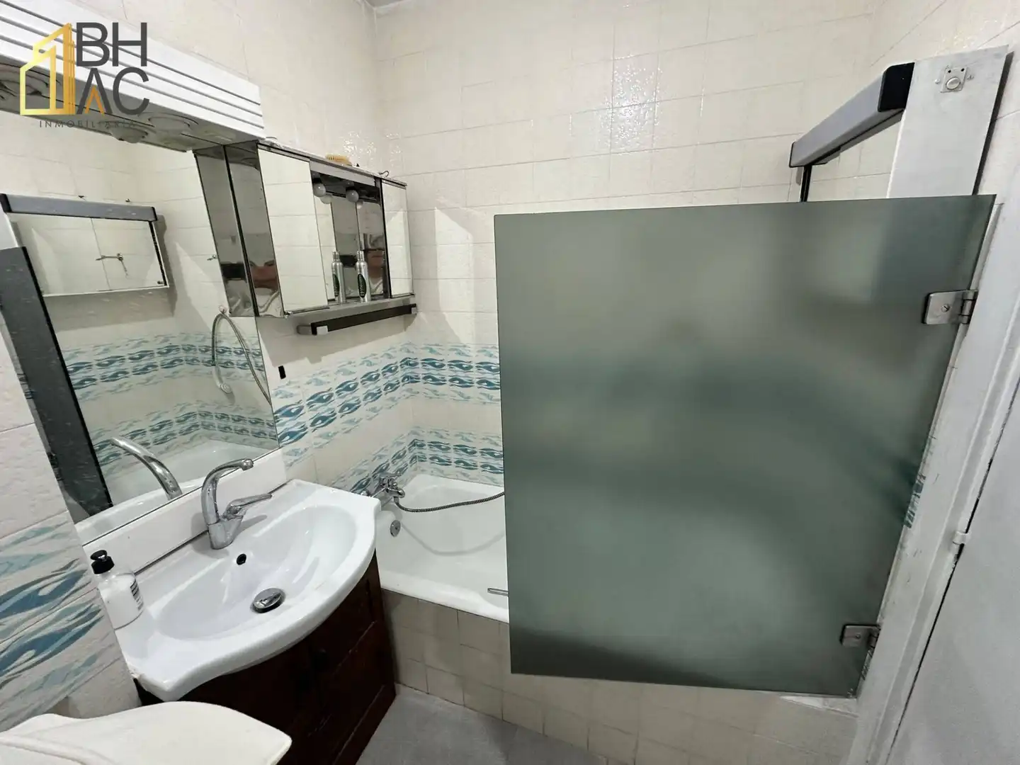 Bany de Pis en venda en La Moraleja amb Aire condicionat, Calefacció i Terrassa