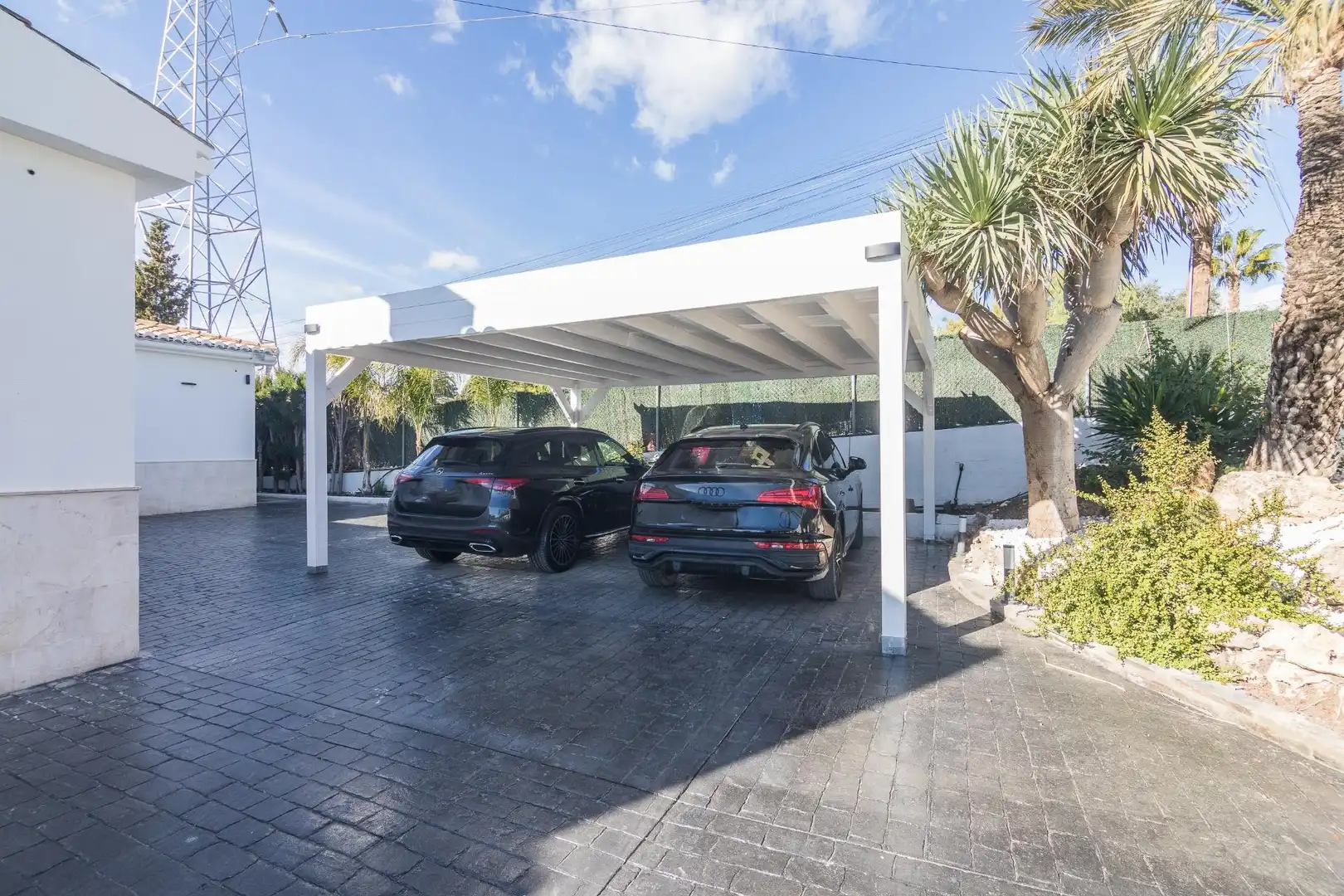 Parking of Houses for sale in Elche / Elx  with Air Conditioner, Private garden and Terrace