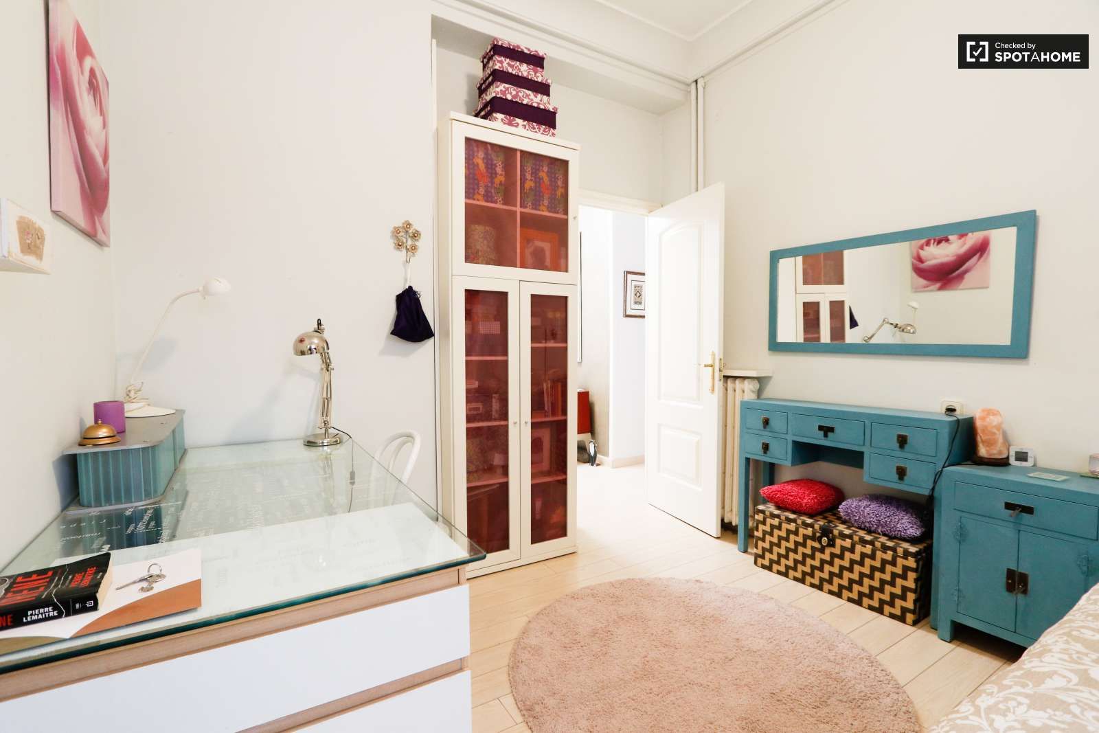 Bedroom of Flat to share in  Madrid Capital  with Air Conditioner, Heating and Terrace
