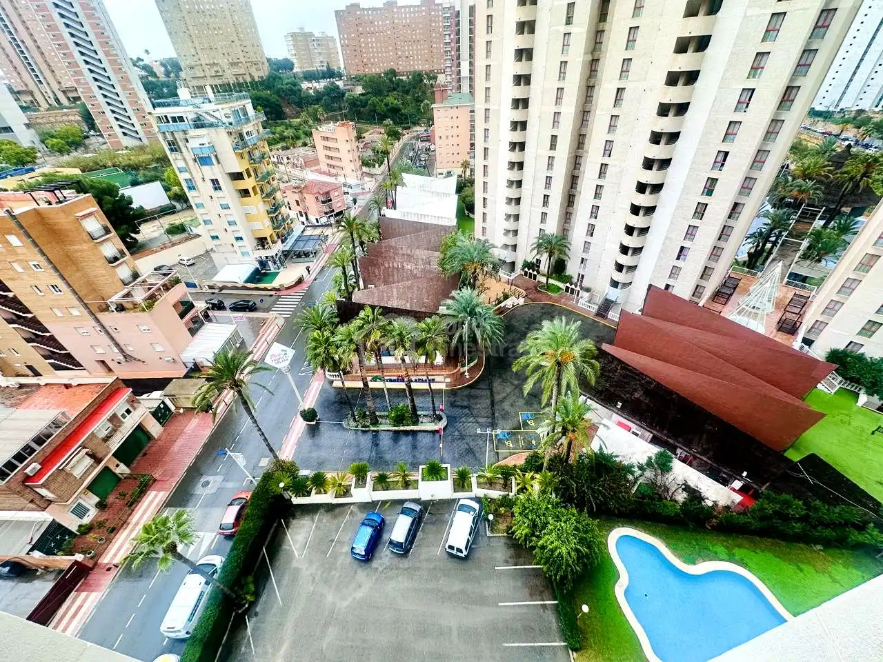 Außenansicht von Wohnungen zum Verkauf in Finestrat mit Klimaanlage, Privatgarten und Terrasse