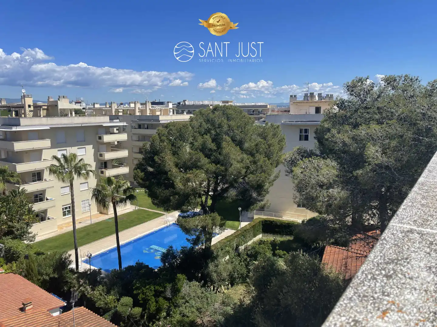 Vista exterior de Ático en venta en Salou con Aire acondicionado, Terraza y Amueblado
