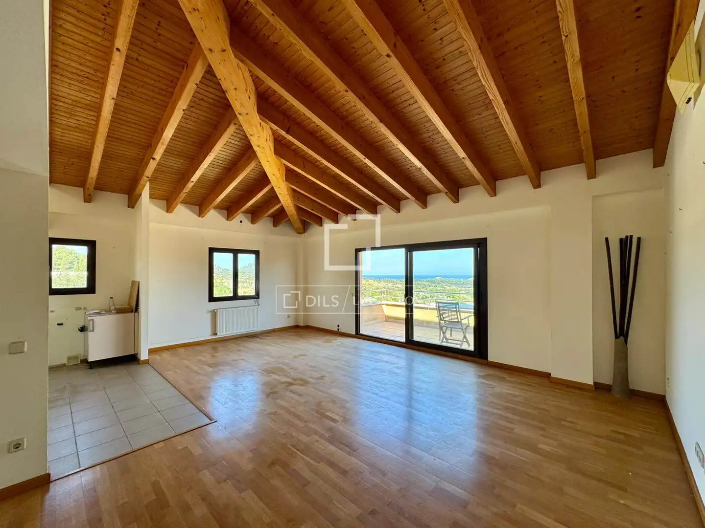 Sala de estar de Ático en venta en Capdepera con Calefacción, Parquet y Terraza