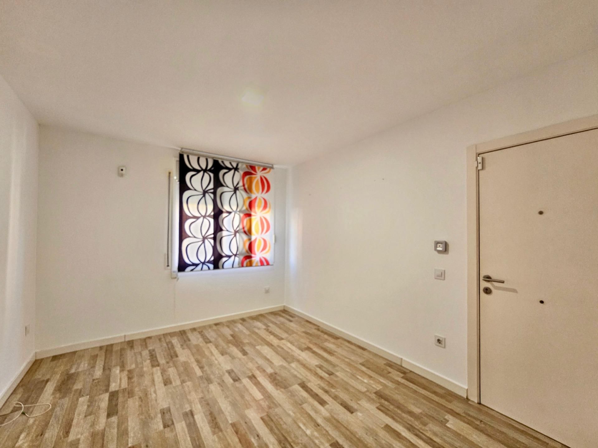 Dormitori de Pis en venda en Sabadell amb Parquet