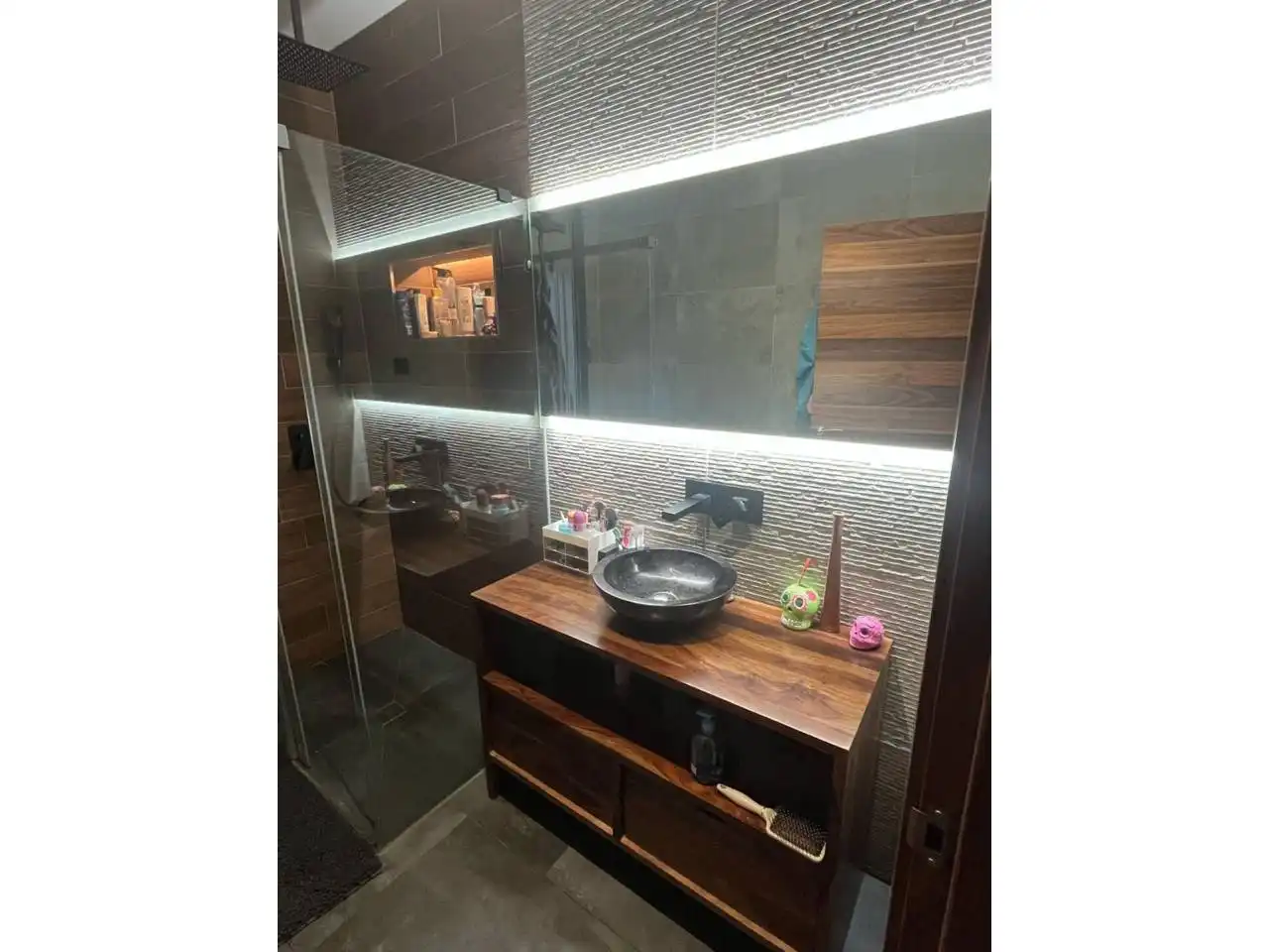 Bathroom of Flat for sale in Guadalajara  with Air Conditioner, Heating and Storage room