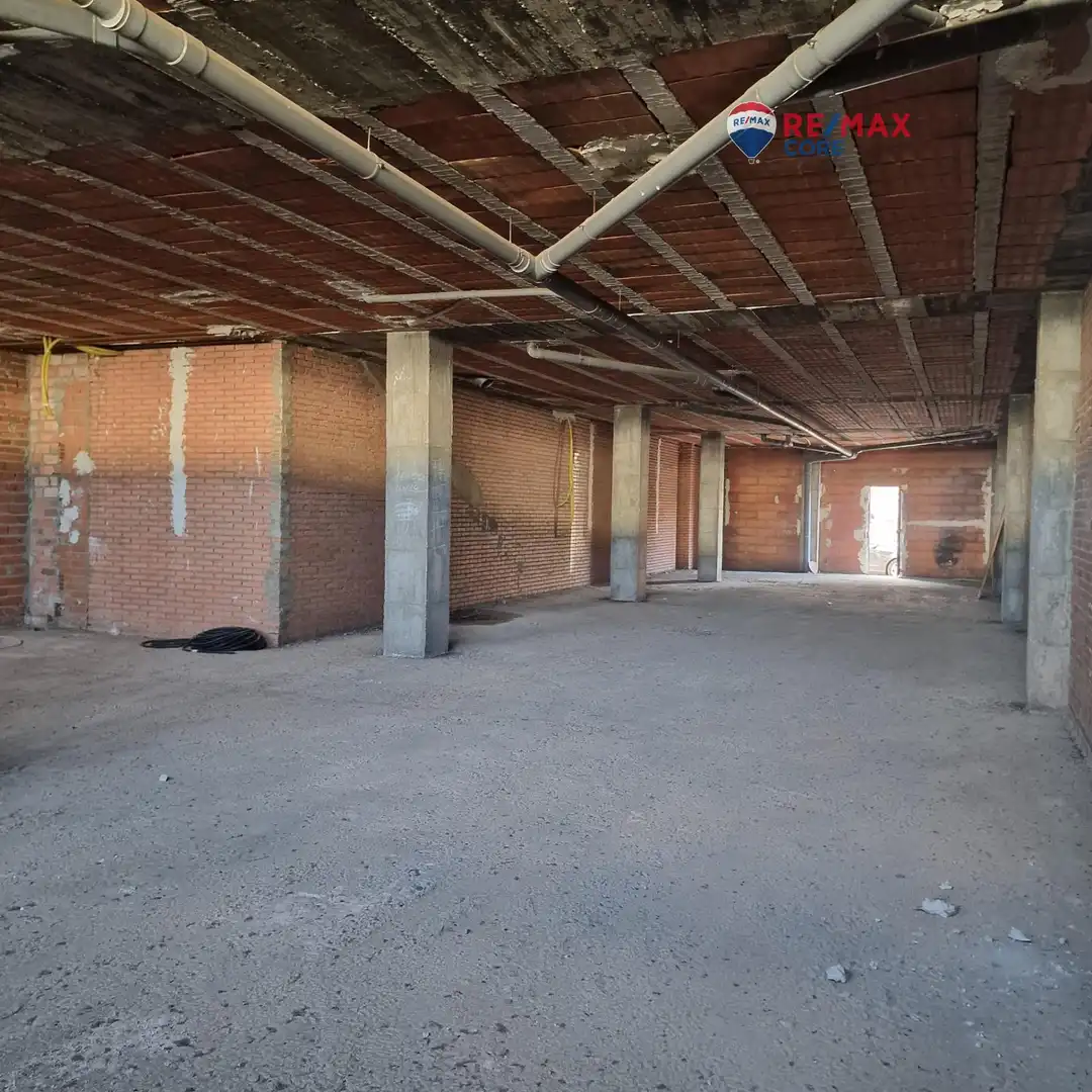 Local comercial en venda a Avenida Elvas