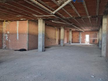 Local comercial en venda a Avenida Elvas