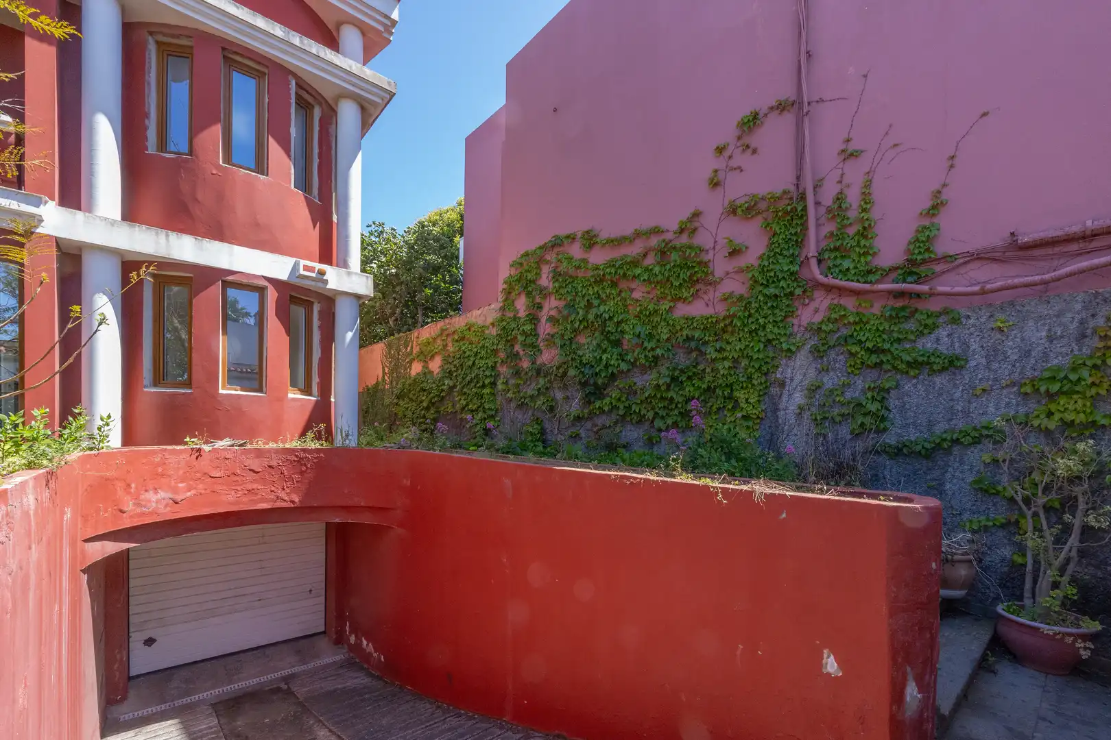 Vista exterior de Casa adosada en venda en Santa Brígida amb Jardí privat, Traster i Balcó