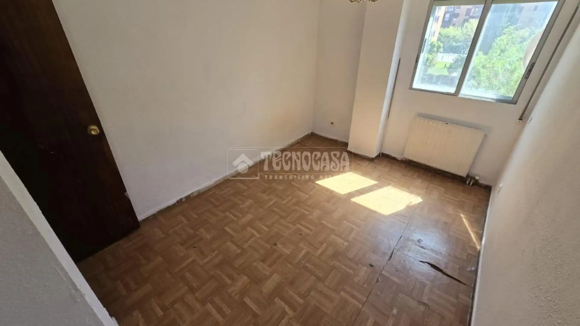 Dormitori de Pis en venda en  Madrid Capital amb Calefacció i Terrassa