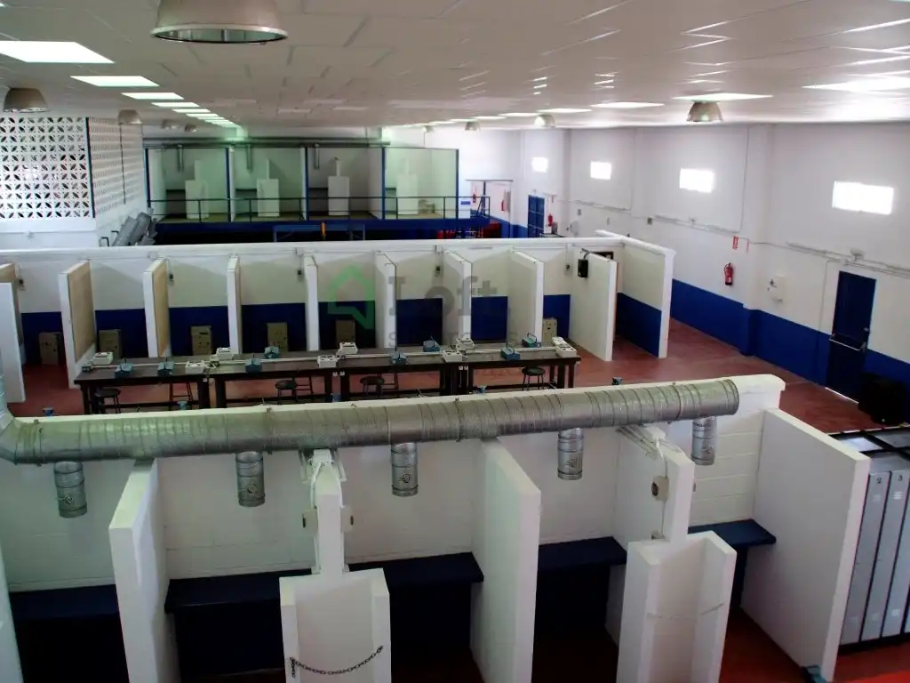 Nau industrial en venda en Badajoz