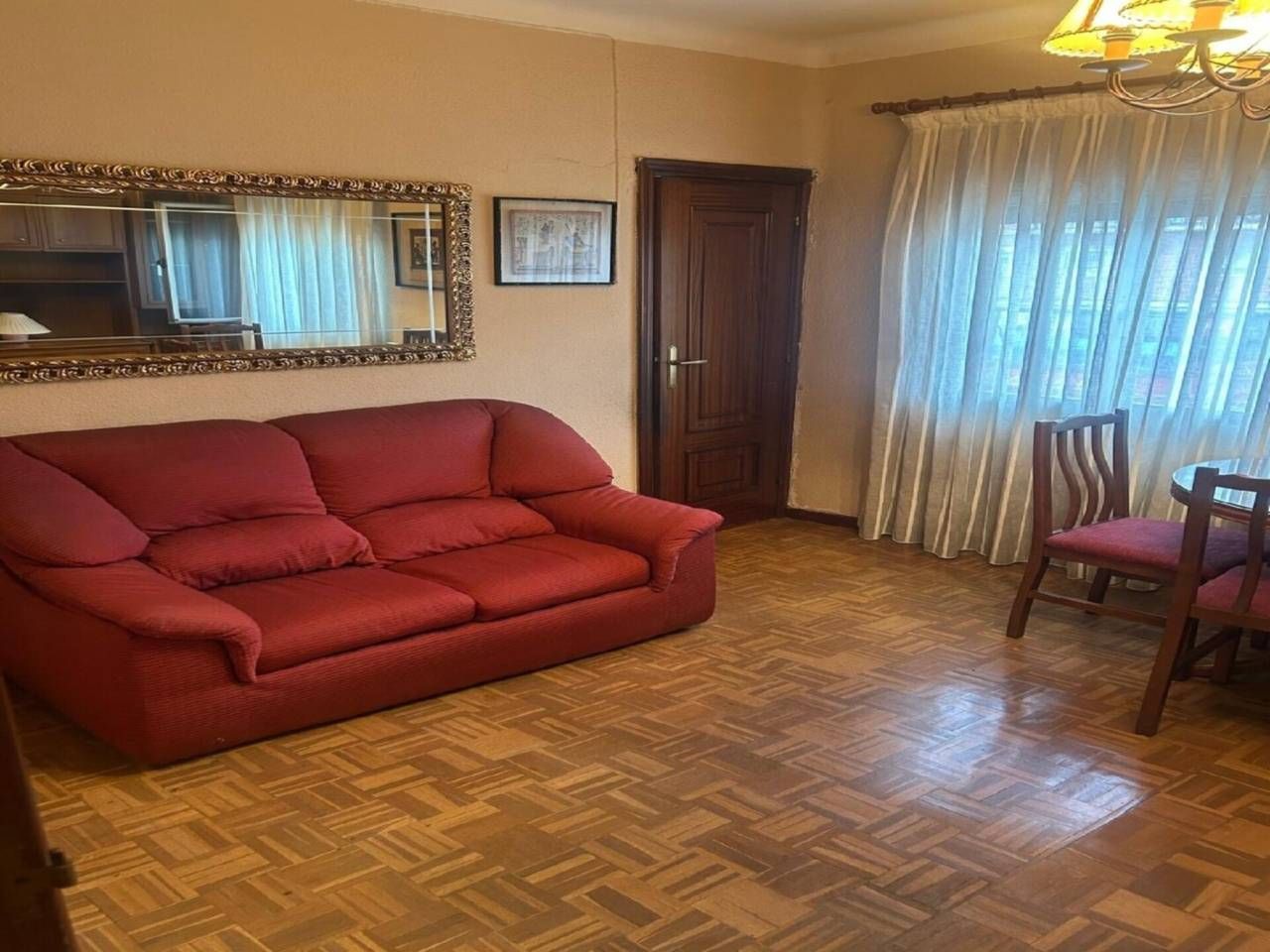 Living room of Flat for sale in  Madrid Capital  with Heating, Furnished and Alarm
