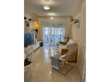 Apartment with pool for sale in Calle Amplaries 33