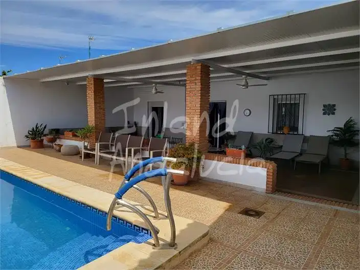 Terrassa de Casa o xalet en venda en Humilladero amb Aire condicionat i Piscina