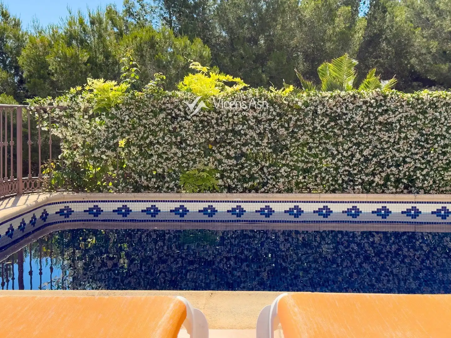 Swimming pool of Houses for sale in Jávea / Xàbia  with Air Conditioner, Heating and Terrace