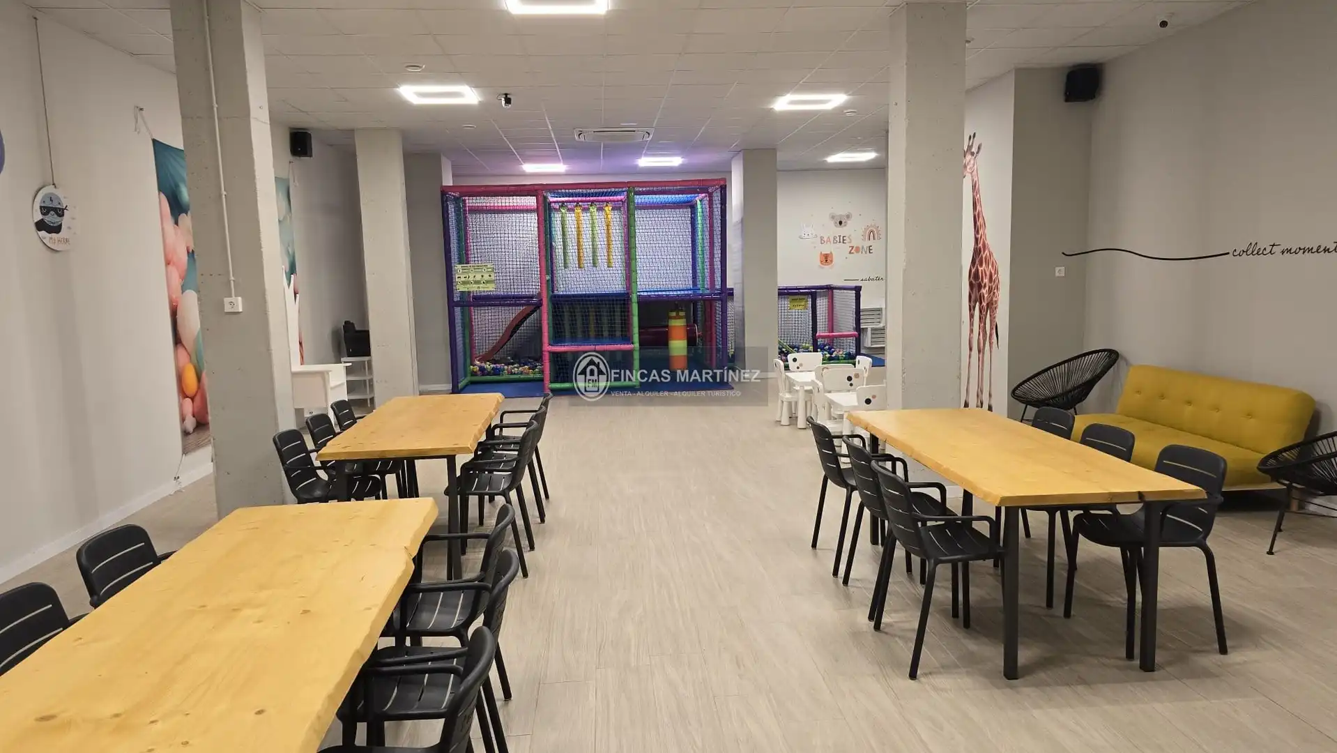 Business premises to rent in calle foix numero, imagen 5