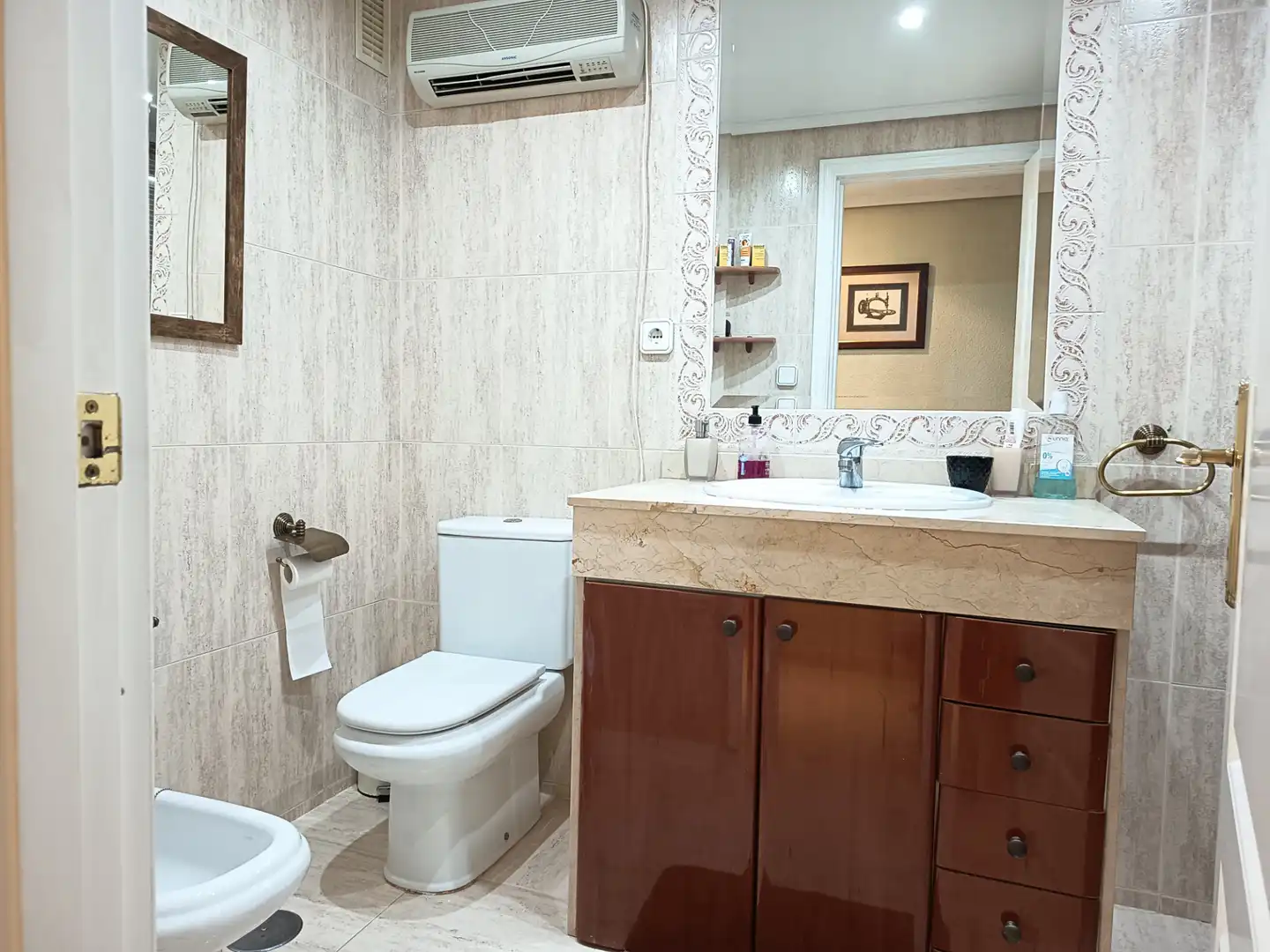 Baño de Piso en venta en Córdoba con Aire acondicionado, Trastero y Amueblado