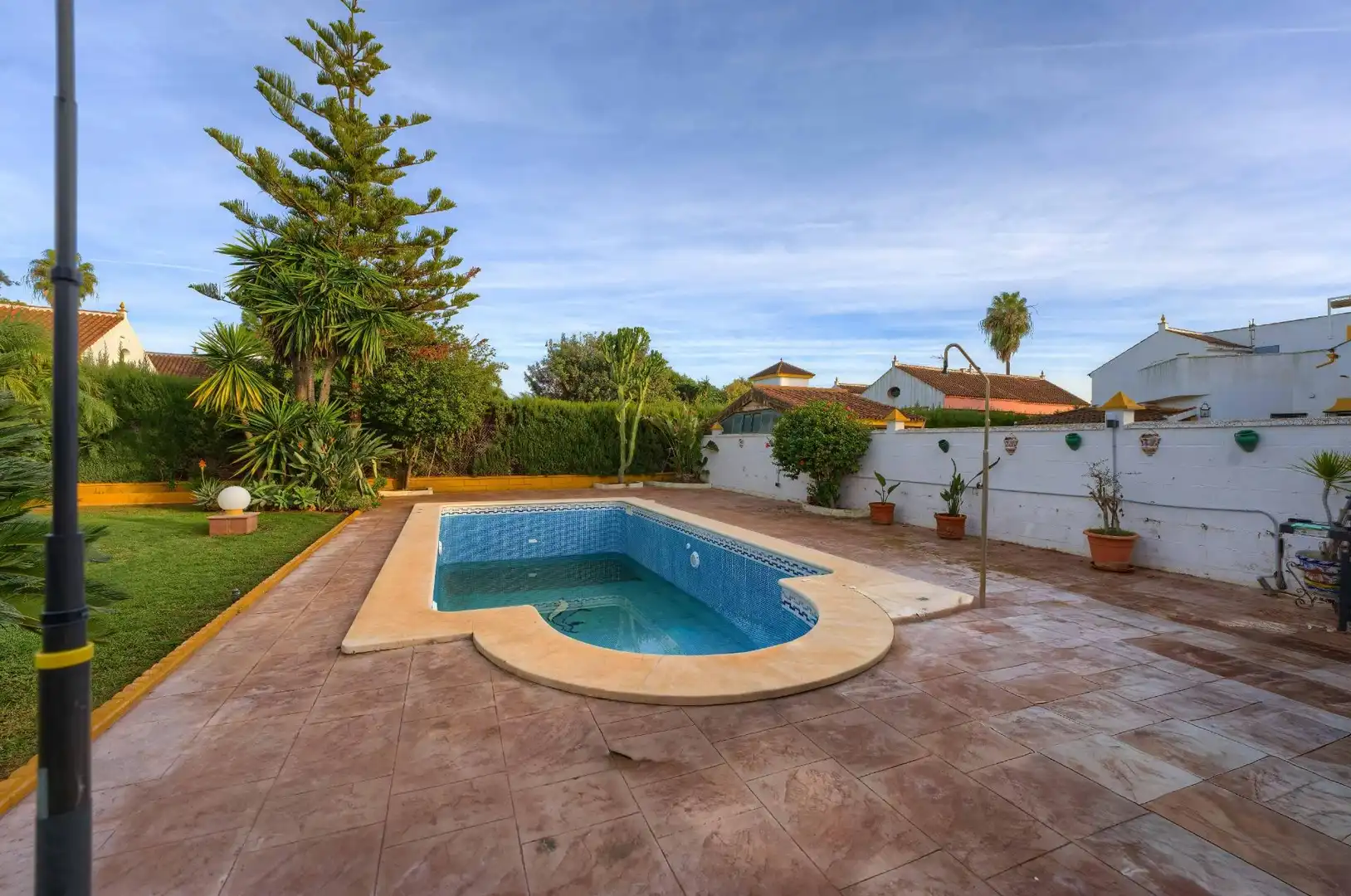 Garden of Houses for sale in Espartinas  with Air Conditioner, Private garden and Terrace