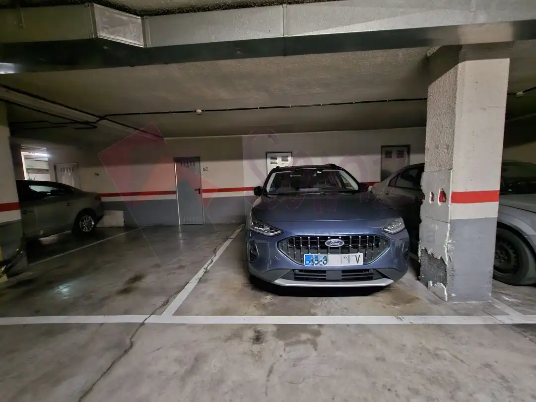 Parkplatz von Wohnungen zum Verkauf in  Logroño mit Heizung und Abstellraum