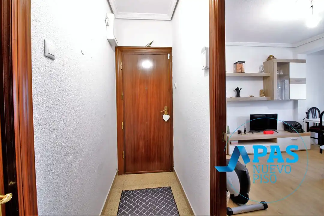 Piso en venta en Torrelavega  con Terraza y Balcón
