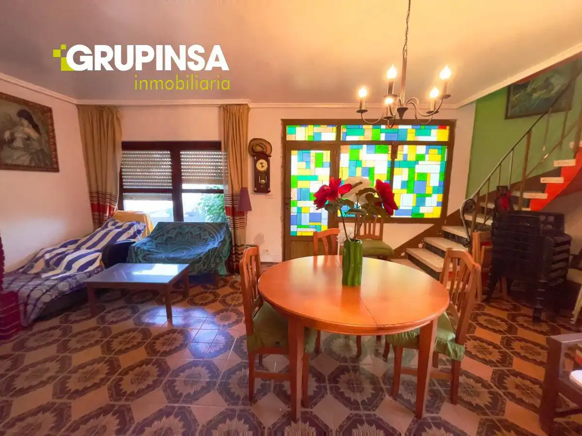 Comedor de Casa o chalet en venta en Almazora / Almassora con Jardín privado