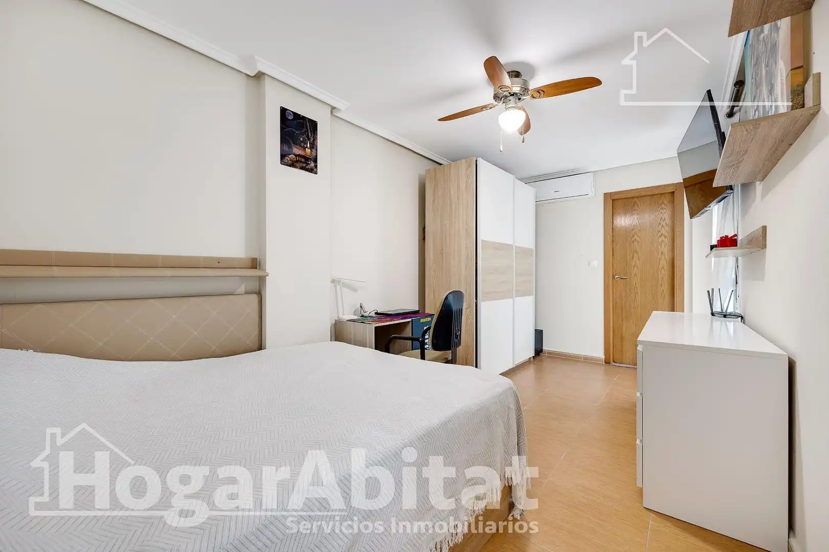 Flat with terrace for sale in Calle FINLANDIA, imagen 21
