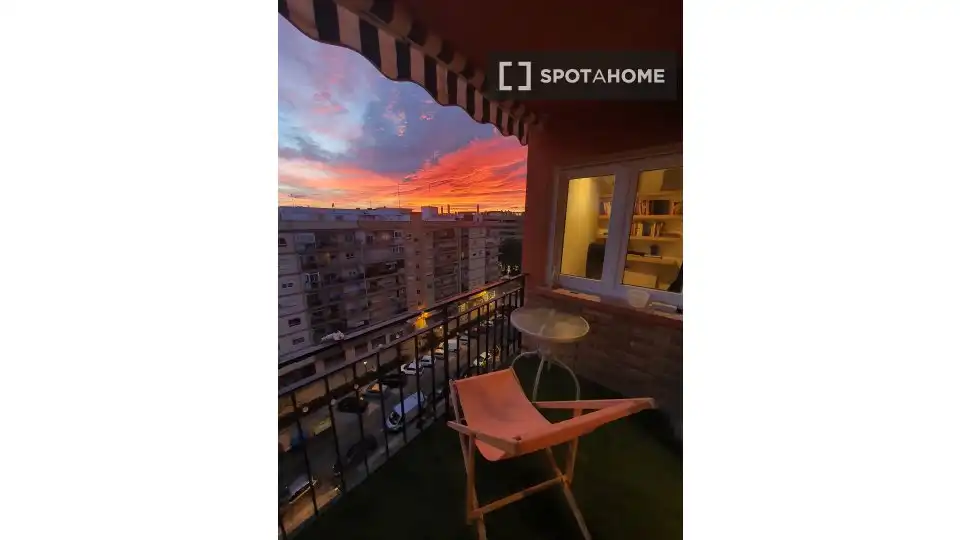 Appartamento con terrazza in affitto a Algirós, imagen 5