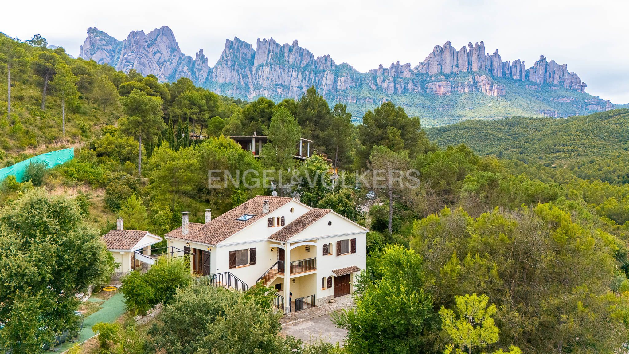 Vista exterior de Casa o xalet en venda en Castellbell i el Vilar amb Calefacció, Jardí privat i Traster