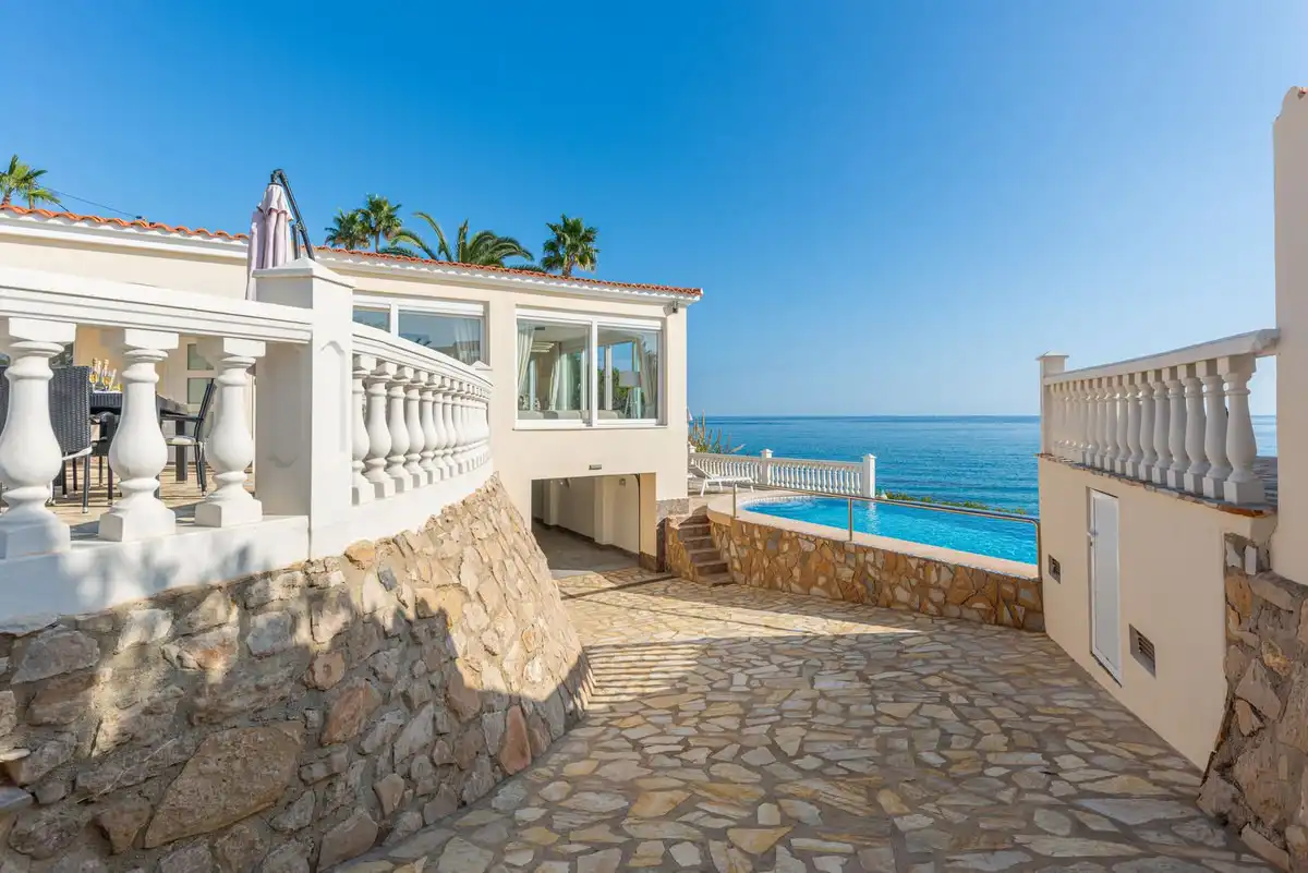 Exterior view of Houses for rent in El Campello  with Terrace, Swimming Pool and Furnished